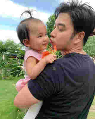 พ่อลูกดารา