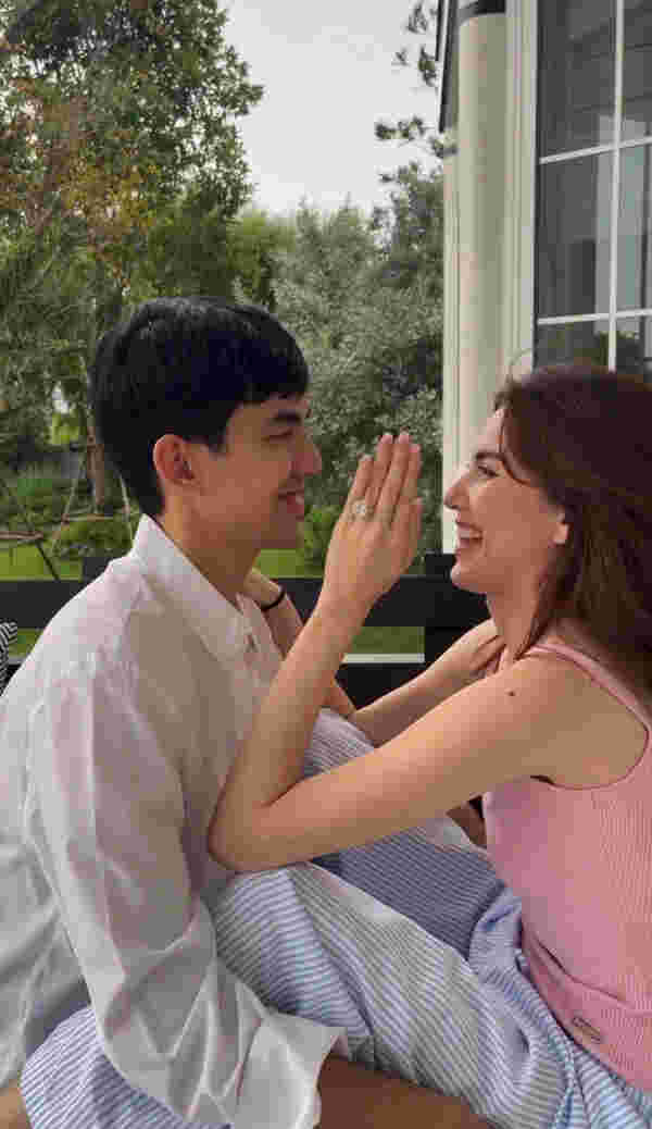 เต๋อ ใหม่ ประกาศหมั้นแล้ว 